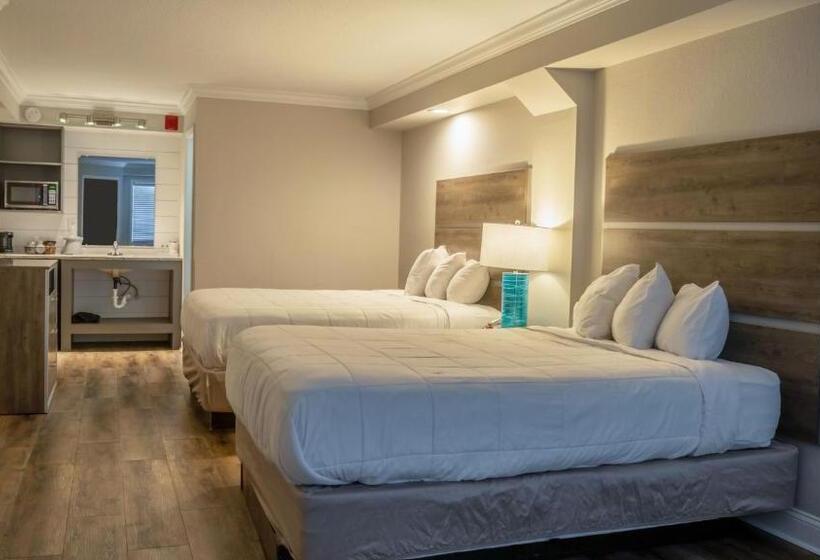 Islander Hotel & Resort