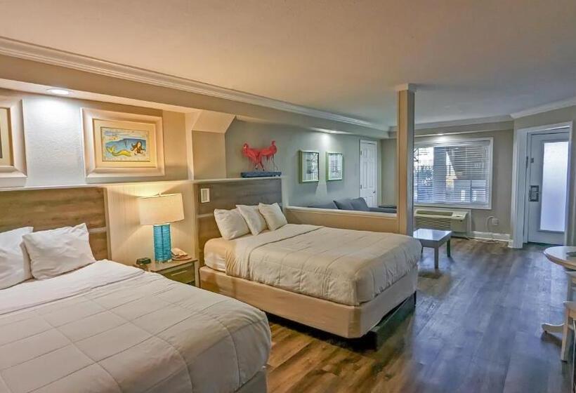 Islander Hotel & Resort