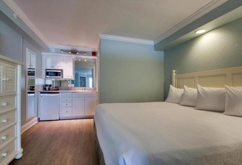 Islander Hotel & Resort