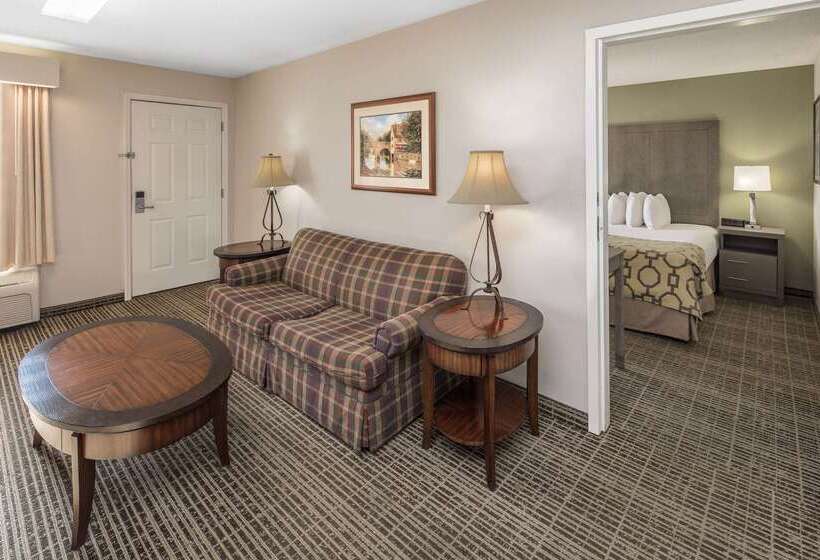 모텔 Baymont By Wyndham Cleveland