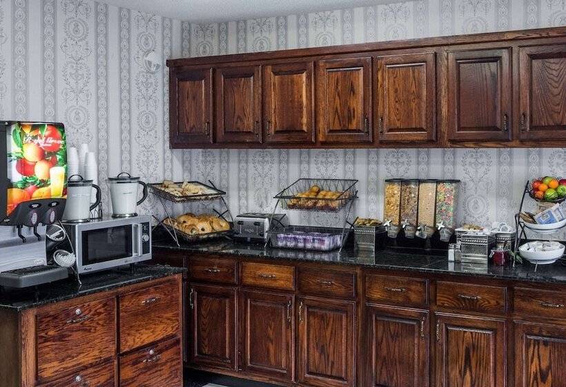 Мотель Baymont By Wyndham Cleveland