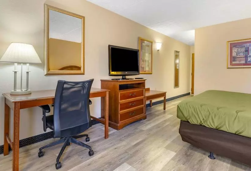 汽车旅馆 Quality Inn Near Martinsville Speedway