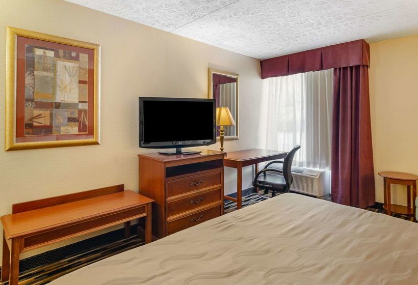 모텔 Quality Inn Near Martinsville Speedway