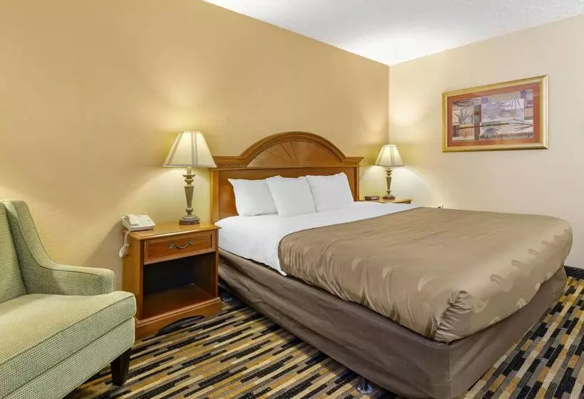 汽车旅馆 Quality Inn Near Martinsville Speedway