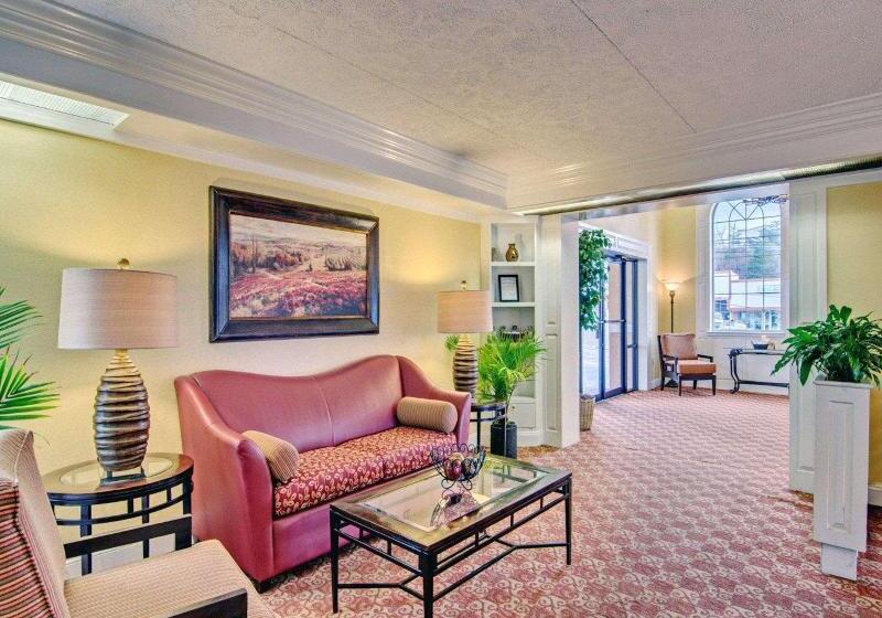 모텔 Quality Inn Near Martinsville Speedway