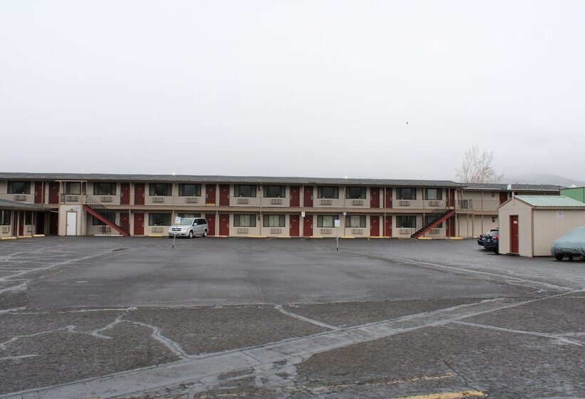 فندق على الطريق Scottish Inns Ashland