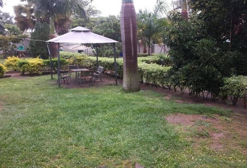 Blue Dove Hotel Arua