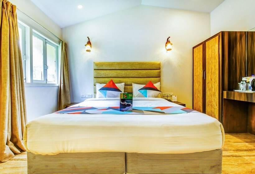 Отель Fabexpress Calangute Beach Resort