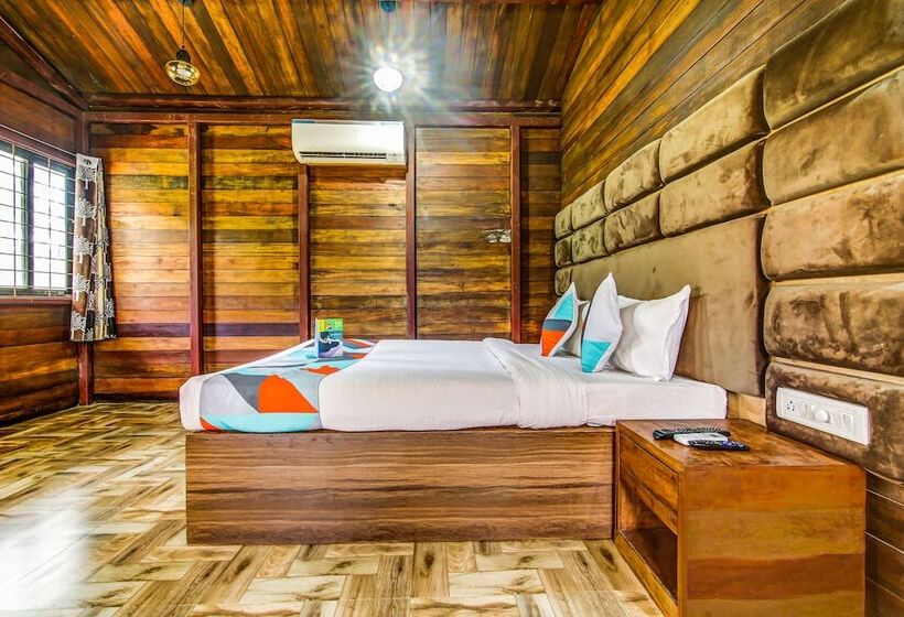 Отель Fabexpress Calangute Beach Resort