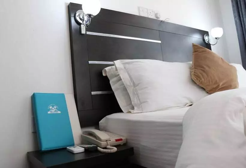 هتل Fantasy Village