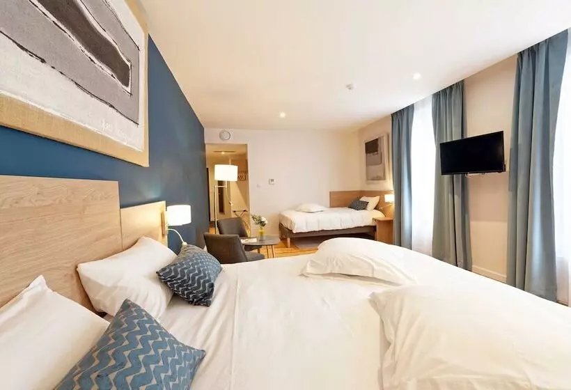 Hotelli Contact Hôtel De La Gare Et Son Restaurant Côte à Côte