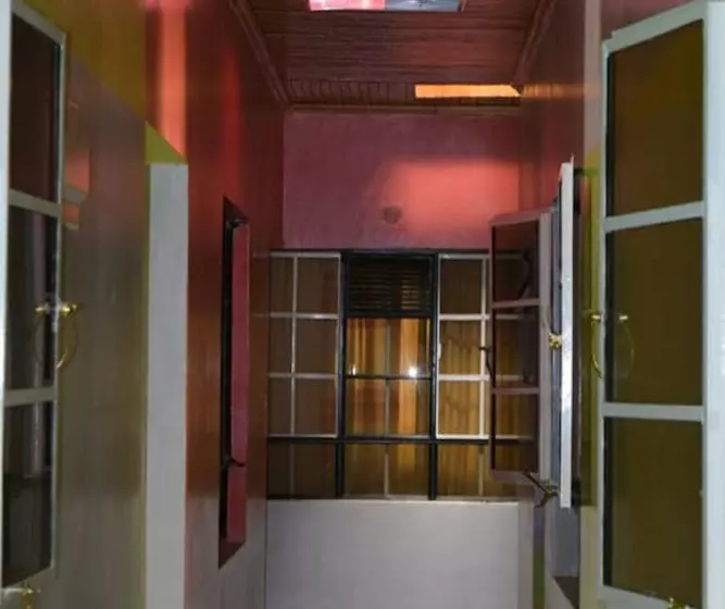 هتل Klub Lii