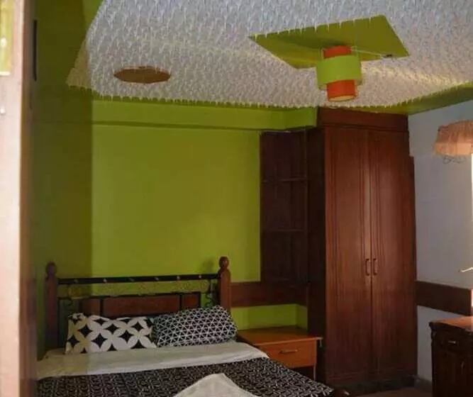 هتل Klub Lii