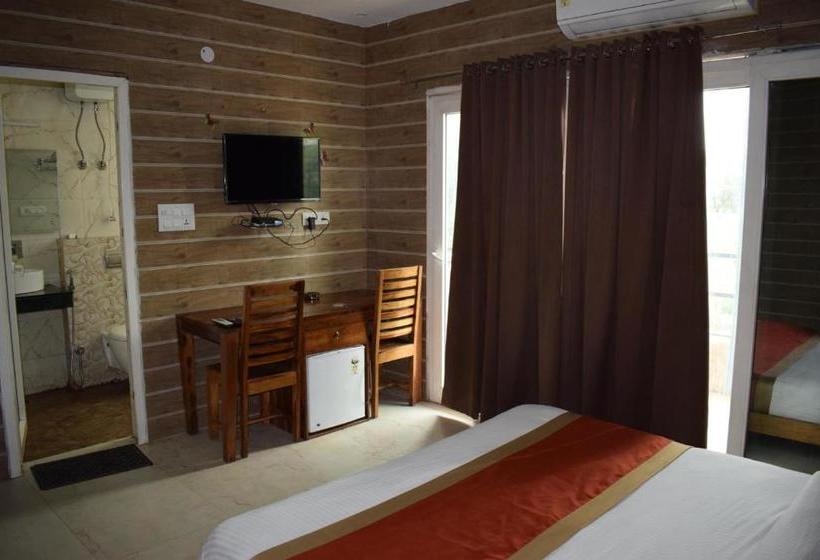 Hotel Palm Tree Sector 31