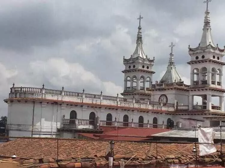 Hotelli Posada De Los Reyes