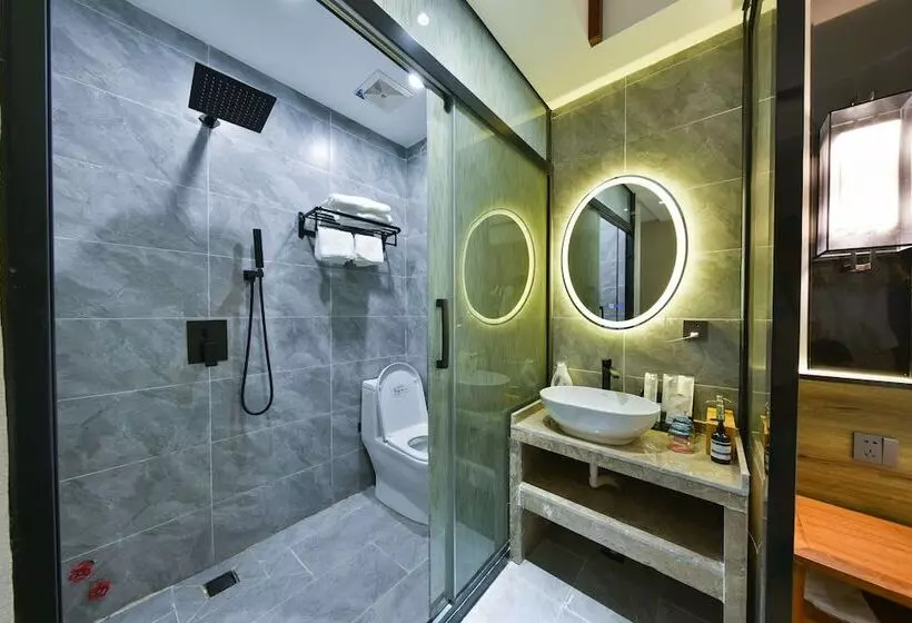 ホテル Qianna Guanshan