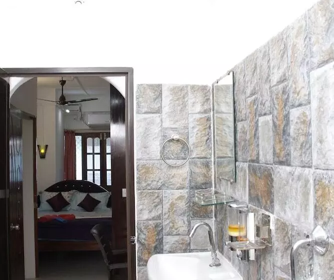 هتل Ratnoop Inn Enjoy The Classic Stay