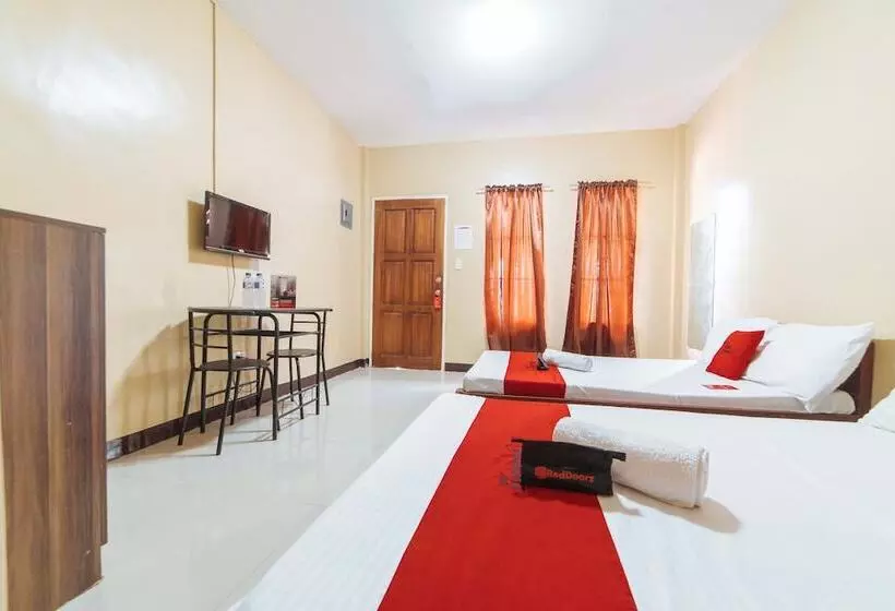 ペンション Reddoorz @ Lagao General Santos