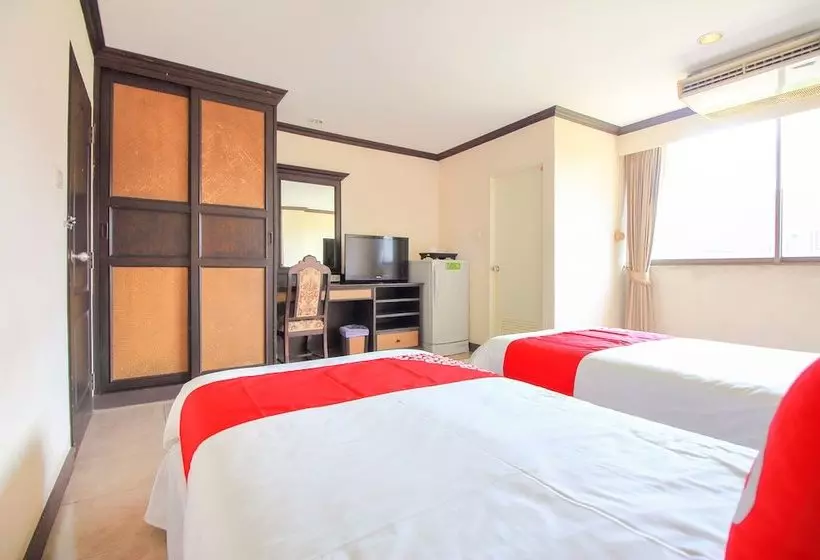White Inn Hotel By Oyo Rooms