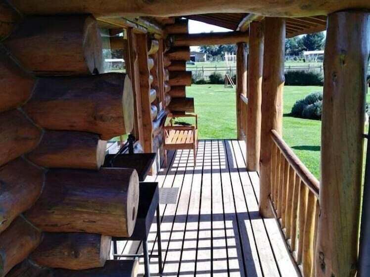 هتل Cabañas Puerto Varas