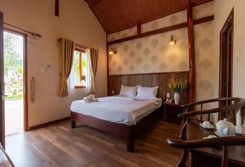 هتل Serene Retreat Phu Quoc