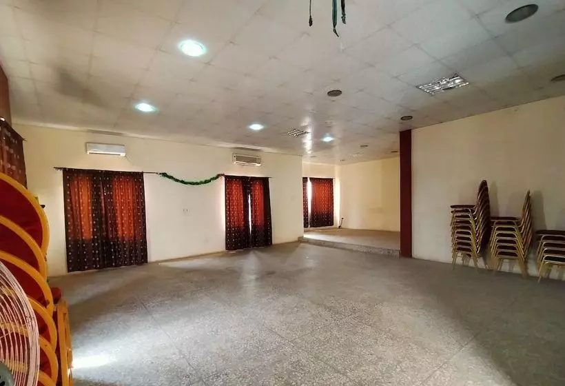 Joy House Hotel And Suites