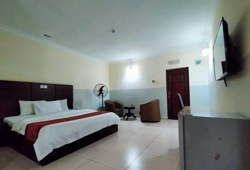 Joy House Hotel And Suites