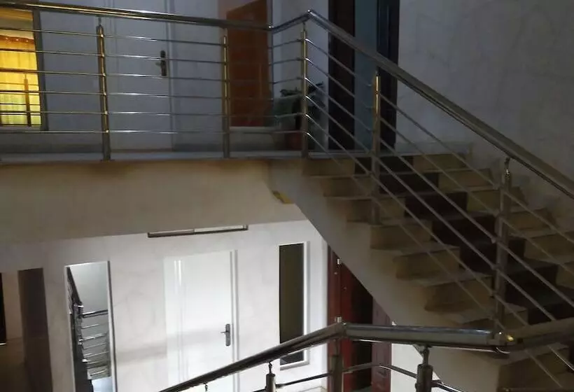 Joy House Hotel And Suites