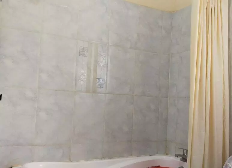 Joy House Hotel And Suites
