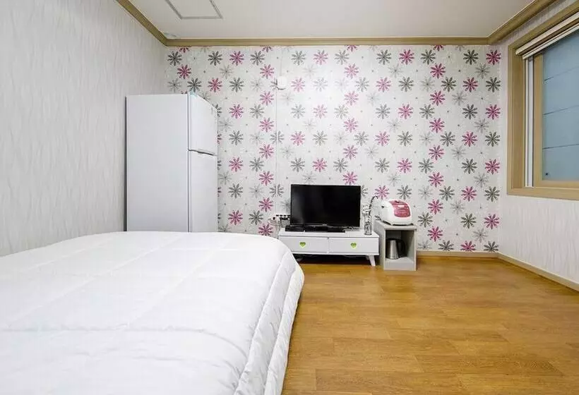 Samcheok Eoulim Pension