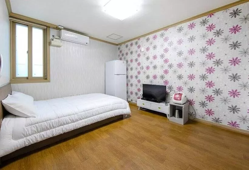 Samcheok Eoulim Pension