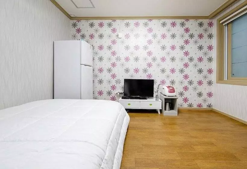 Samcheok Eoulim Pension