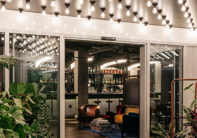 Ruby Leni Hotel Dusseldorf