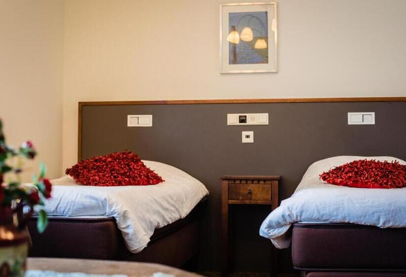 فندق De Reiziger