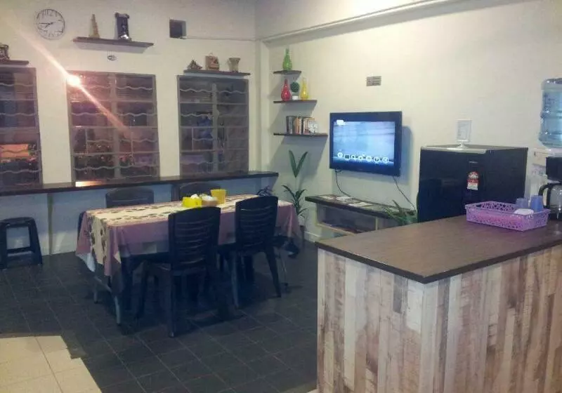 ホテル Red Palm Hostel
