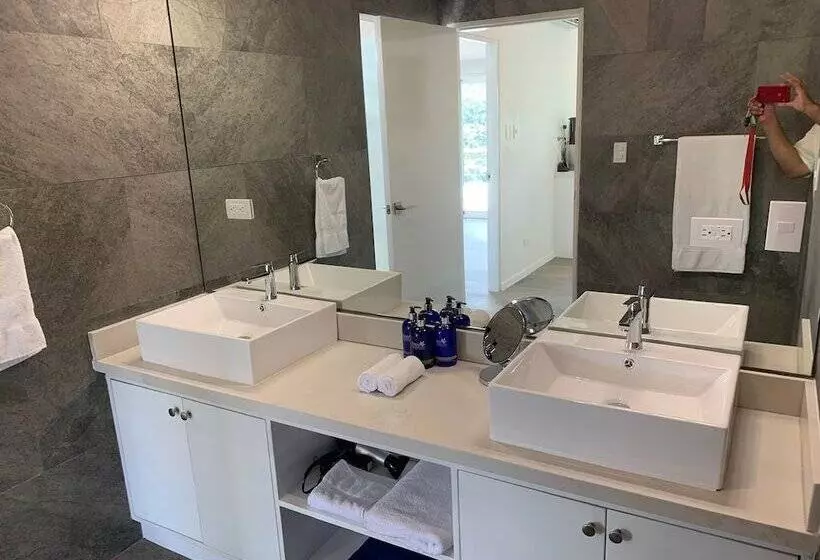 Aves Hotel & Resort   Retreat Center