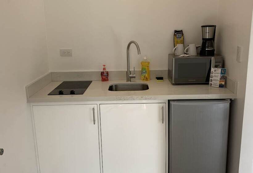 Aves Hotel & Resort   Retreat Center