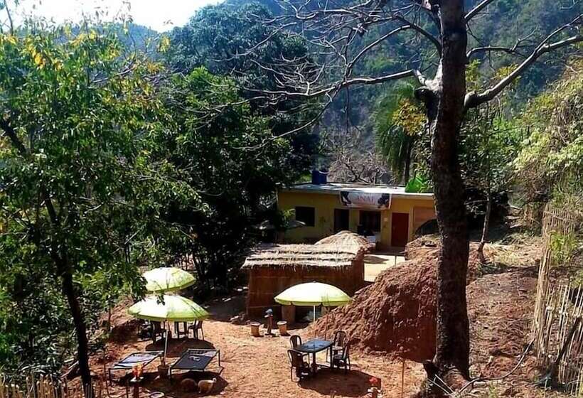 בית מלון כפרי Etu Adventures Homestay