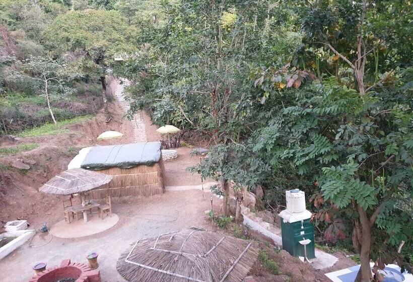 בית מלון כפרי Etu Adventures Homestay