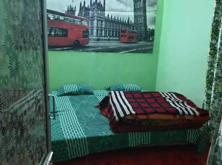 Hotelli Etu Adventures Homestay