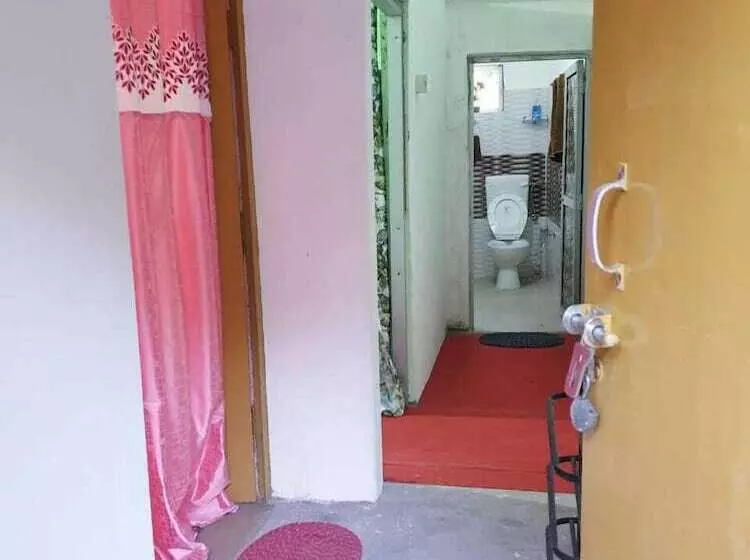 Hotelli Etu Adventures Homestay