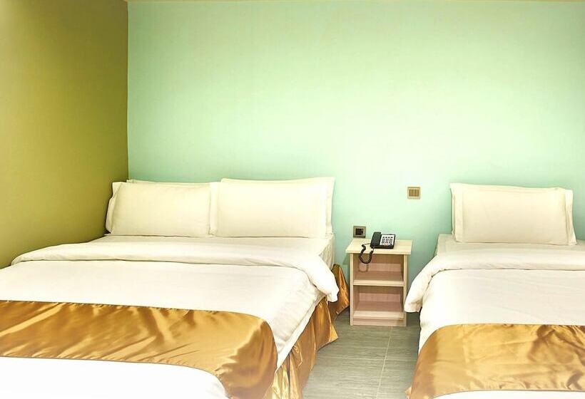 Hotel Felicity Island