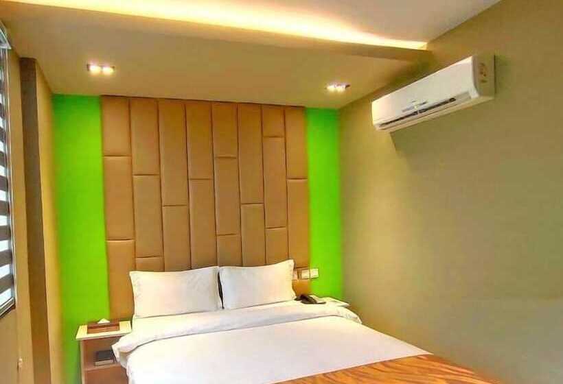 Hotel Felicity Island