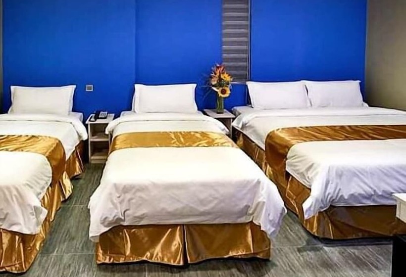 Hotel Felicity Island