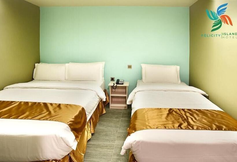 Hotel Felicity Island