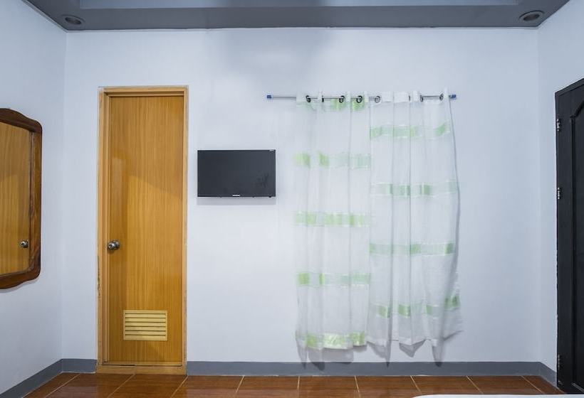 Hotel Zen Rooms Basic Nina S Transient