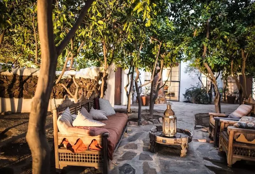 هتل Korakia Pensione