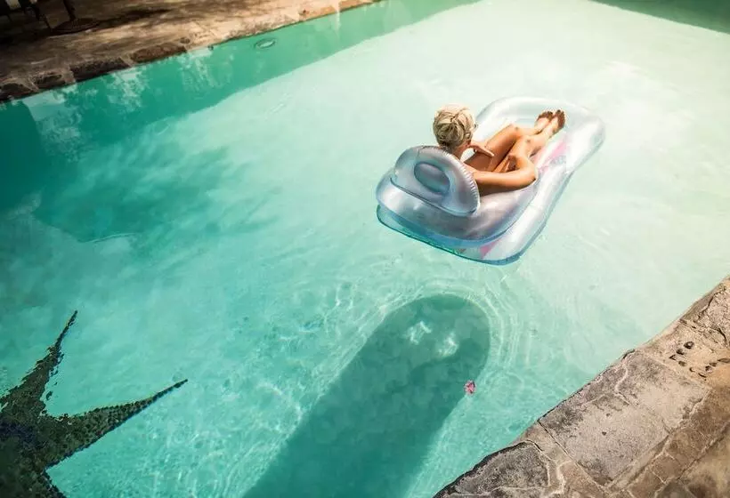 هتل Korakia Pensione