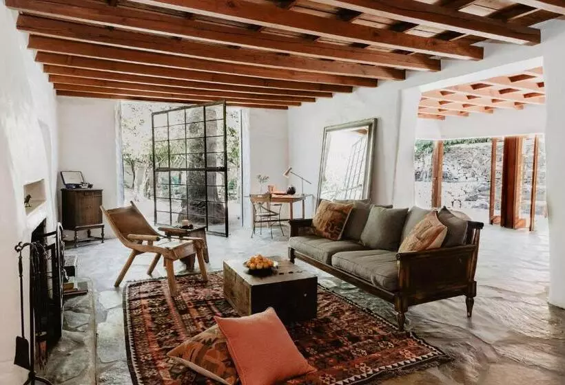 هتل Korakia Pensione