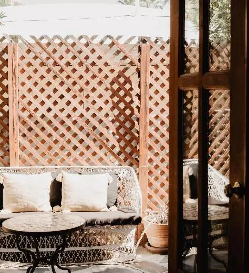 هتل Korakia Pensione